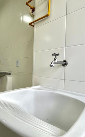 Apartamento à venda com 33m², 2 quartos e sem vaga Apartamento à venda com 33m², 2 quartos e sem vagaÁrea de Serviço
