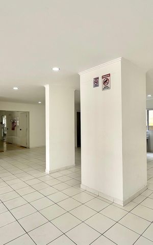 Apartamento à venda com 33m², 2 quartos e sem vaga Apartamento à venda com 33m², 2 quartos e sem vagaÁrea comum - Salão de festas