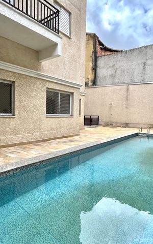 Apartamento à venda com 33m², 2 quartos e sem vaga Apartamento à venda com 33m², 2 quartos e sem vagaÁrea comum - Piscina