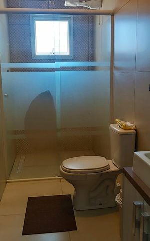 Casa à venda com 94m², 2 quartos e 3 vagas Casa à venda com 94m², 2 quartos e 3 vagasBanheiro