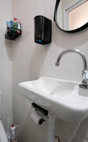Casa à venda com 244m², 2 quartos e 2 vagasBanheiro 2