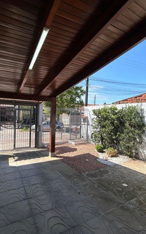 Casa à venda com 59m², 2 quartos e 2 vagas Casa à venda com 59m², 2 quartos e 2 vagasGaragem