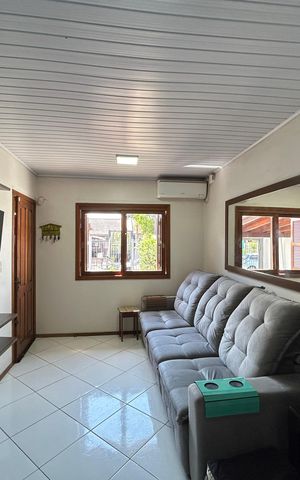 Casa à venda com 59m², 2 quartos e 2 vagas Casa à venda com 59m², 2 quartos e 2 vagasSala