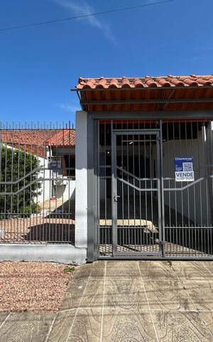 Casa à venda com 59m², 2 quartos e 2 vagas Casa à venda com 59m², 2 quartos e 2 vagasPlaca
