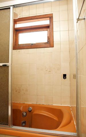 Casa à venda com 250m², 3 quartos e 3 vagasBanheiro 2 Quarto Suíte