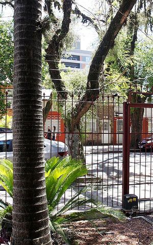 Casa à venda com 250m², 3 quartos e 3 vagasSala 1 Vista