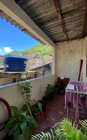 Casa à venda com 200m², 2 quartos e 3 vagas Casa à venda com 200m², 2 quartos e 3 vagasVaranda