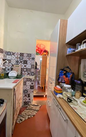 Casa à venda com 200m², 2 quartos e 3 vagas Casa à venda com 200m², 2 quartos e 3 vagasCozinha