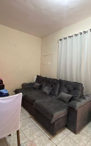 Casa à venda com 200m², 2 quartos e 3 vagas Casa à venda com 200m², 2 quartos e 3 vagasSala