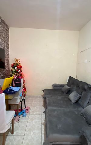 Casa à venda com 200m², 2 quartos e 3 vagas Casa à venda com 200m², 2 quartos e 3 vagasSala