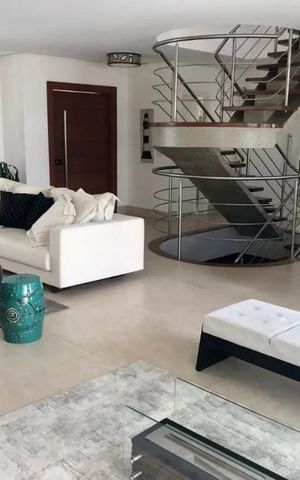 Casa de condomínio à venda com 436m², 6 quartos e 6 vagas Casa de condomínio à venda com 436m², 6 quartos e 6 vagasFoto 01
