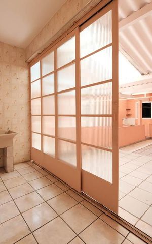 Casa à venda com 250m², 8 quartos e sem vagaÁrea de Serviço