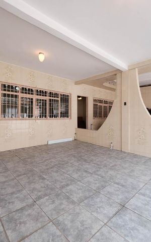 Casa à venda com 250m², 8 quartos e sem vagaGaragem