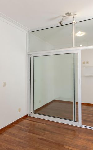 Casa à venda com 197m², 3 quartos e 2 vagas Casa à venda com 197m², 3 quartos e 2 vagasSuíte 1