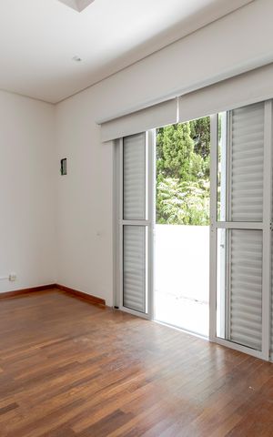 Casa à venda com 197m², 3 quartos e 2 vagas Casa à venda com 197m², 3 quartos e 2 vagasSuíte 3