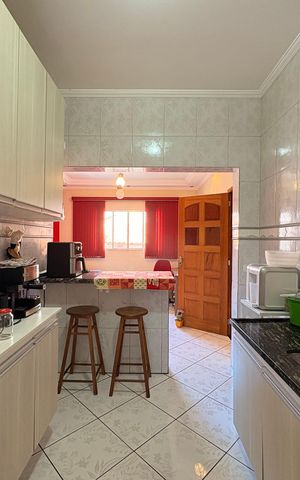 Casa à venda com 230m², 4 quartos e 2 vagasCozinha casa 2
