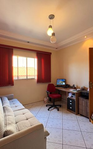 Casa à venda com 230m², 4 quartos e 2 vagasSala casa 2