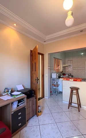Casa à venda com 230m², 4 quartos e 2 vagasSala casa 2