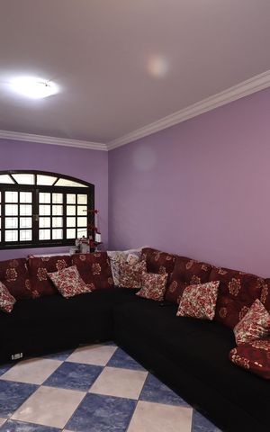 Casa à venda com 230m², 4 quartos e 2 vagasSala