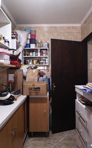 Casa à venda com 230m², 4 quartos e 2 vagasQuarto/ escritório 