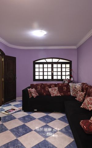 Casa à venda com 230m², 4 quartos e 2 vagasSala