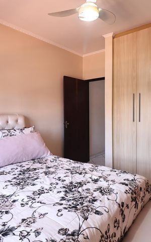 Casa à venda com 230m², 4 quartos e 2 vagasSuite 1