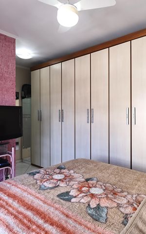 Casa à venda com 230m², 4 quartos e 2 vagasSuite 2