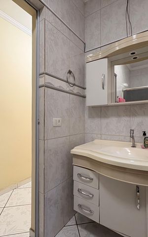 Casa à venda com 230m², 4 quartos e 2 vagasBanheiro casa 2