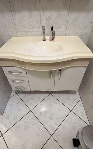 Casa à venda com 230m², 4 quartos e 2 vagasBanheiro casa 2