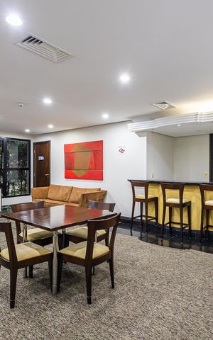 Apartamento à venda com 60m², 2 quartos e 2 vagas Apartamento à venda com 60m², 2 quartos e 2 vagasSalão de Festas