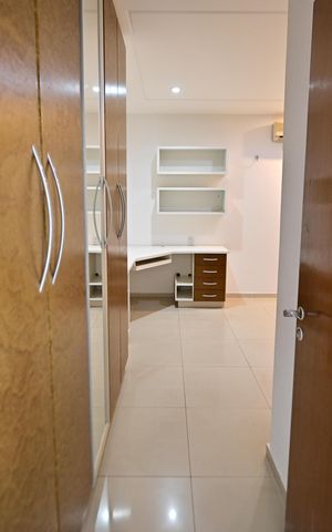 Casa de condomínio para alugar com 400m², 3 quartos e 4 vagas