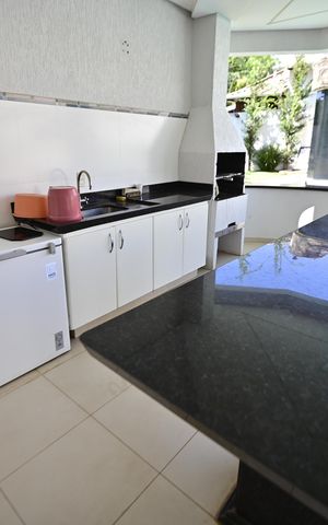 Casa de condomínio para alugar com 400m², 3 quartos e 4 vagas