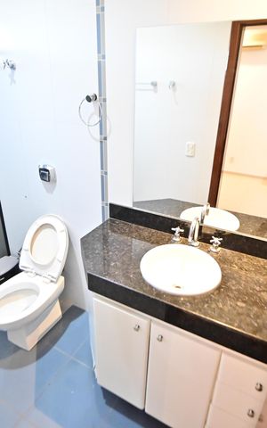 Casa de condomínio para alugar com 400m², 3 quartos e 4 vagas