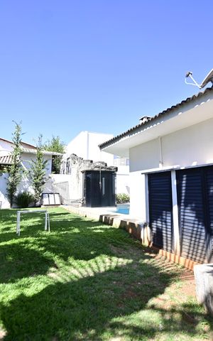 Casa de condomínio para alugar com 400m², 3 quartos e 4 vagas