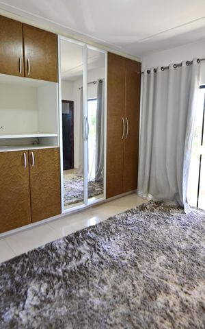 Casa de condomínio para alugar com 400m², 3 quartos e 4 vagas
