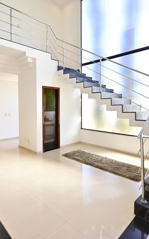Casa de condomínio para alugar com 400m², 3 quartos e 4 vagas