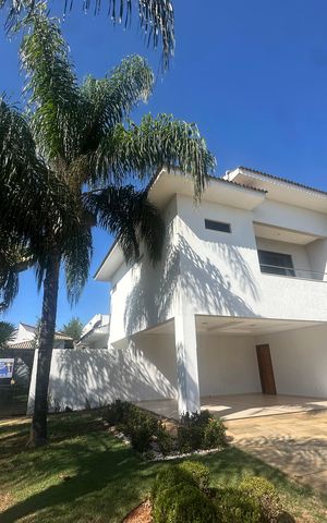 Casa de condomínio para alugar com 400m², 3 quartos e 4 vagas