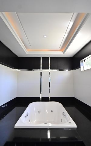 Casa de condomínio para alugar com 400m², 3 quartos e 4 vagas