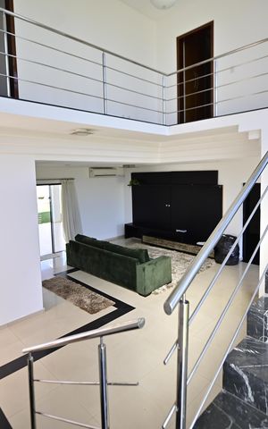 Casa de condomínio para alugar com 400m², 3 quartos e 4 vagas