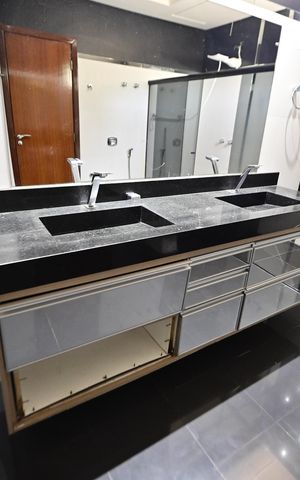 Casa de condomínio para alugar com 400m², 3 quartos e 4 vagas