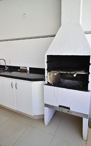 Casa de condomínio para alugar com 400m², 3 quartos e 4 vagas