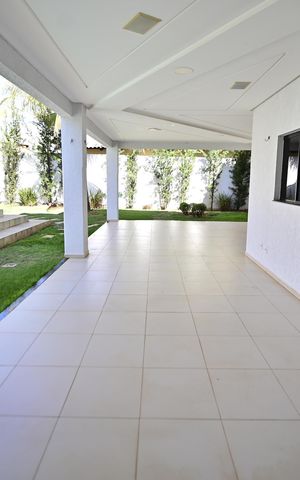 Casa de condomínio para alugar com 400m², 3 quartos e 4 vagas
