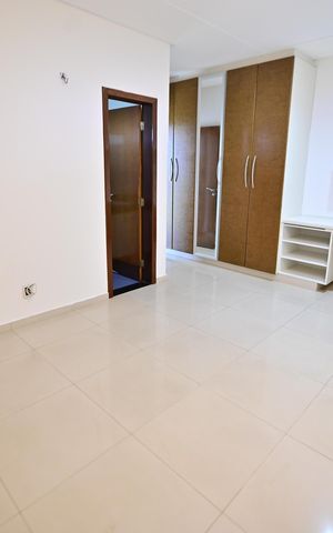Casa de condomínio para alugar com 400m², 3 quartos e 4 vagas