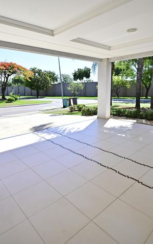 Casa de condomínio para alugar com 400m², 3 quartos e 4 vagas