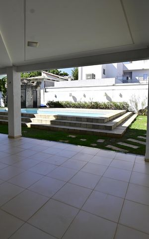 Casa de condomínio para alugar com 400m², 3 quartos e 4 vagas