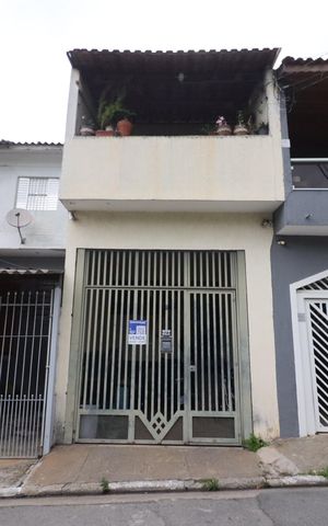 Casa à venda com 120m², 3 quartos e 1 vagaFachada