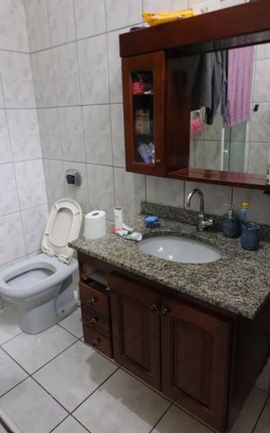 Casa à venda com 120m², 3 quartos e 1 vagaBanheiro 1