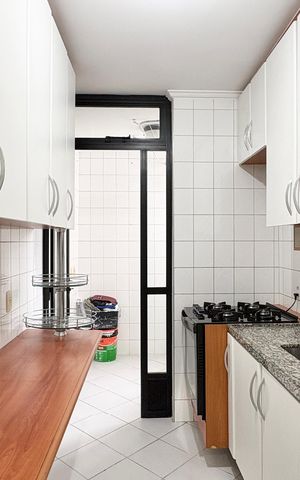 Apartamento para alugar com 64m², 2 quartos e 2 vagas Apartamento para alugar com 64m², 2 quartos e 2 vagasCozinha