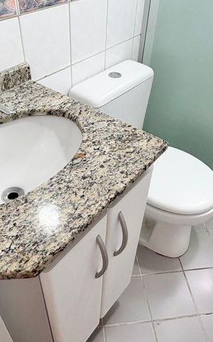 Apartamento para alugar com 64m², 2 quartos e 2 vagas Apartamento para alugar com 64m², 2 quartos e 2 vagasDetalhe do banheiro da Suíte