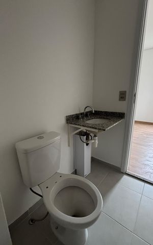 Apartamento para alugar com 50m², 2 quartos e 1 vaga Apartamento para alugar com 50m², 2 quartos e 1 vagaBanheiro da Suíte